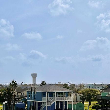 Chic Crystal Beach Escape With Deck - Walk To Beach! Bolivar Peninsula Exterior foto